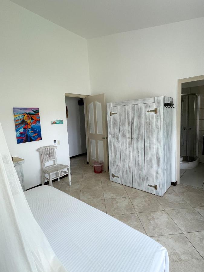 Hibiscus Beach House Jan Thiel Bagian luar foto