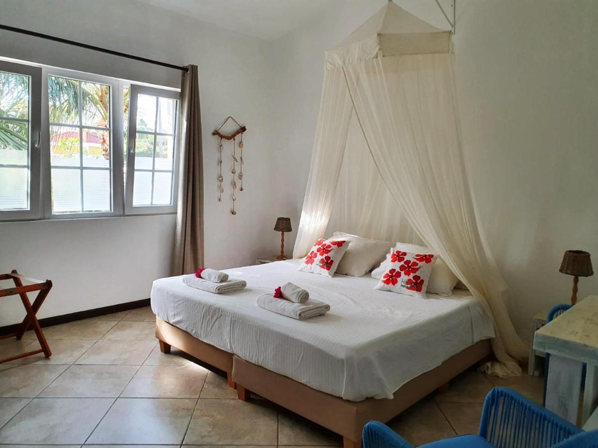 Hibiscus Beach House Jan Thiel Bagian luar foto